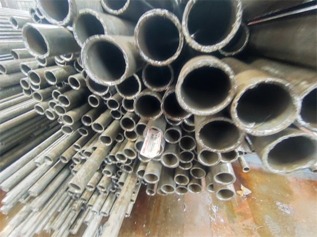 咸宁大口径精密无缝钢管