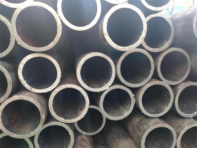 咸宁10#结构用无缝钢管